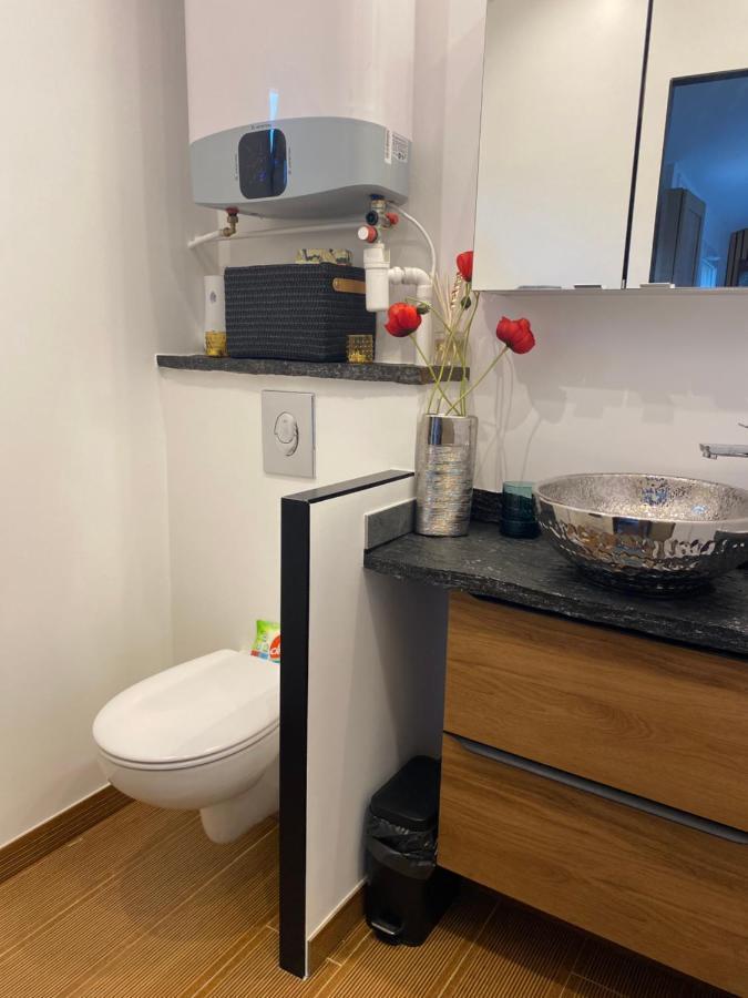 Appartement Paris-Zenith-Bienvenue-Terrasse-Netflix à Pantin Extérieur photo